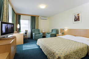 Hotel Mercure Mrągowo Resort & Spa na Mazurach jeziora wypoczynek w Polsce