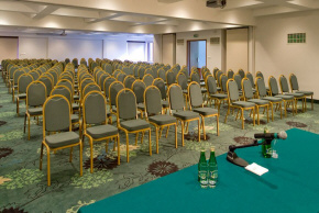 Hotel Mercure Mrągowo Resort & Spa na Mazurach jeziora wypoczynek w Polsce